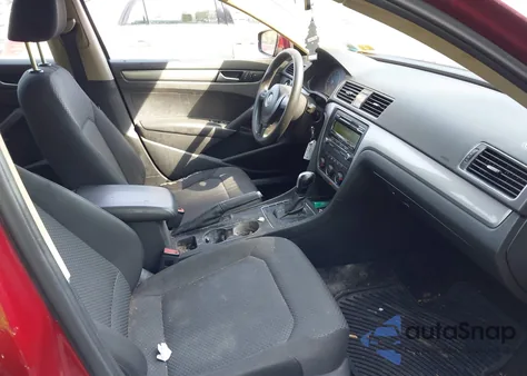 2015 Volkswagen Passat 1.8T S from USA, damaged, VIN 1VWAT7A33FC095039